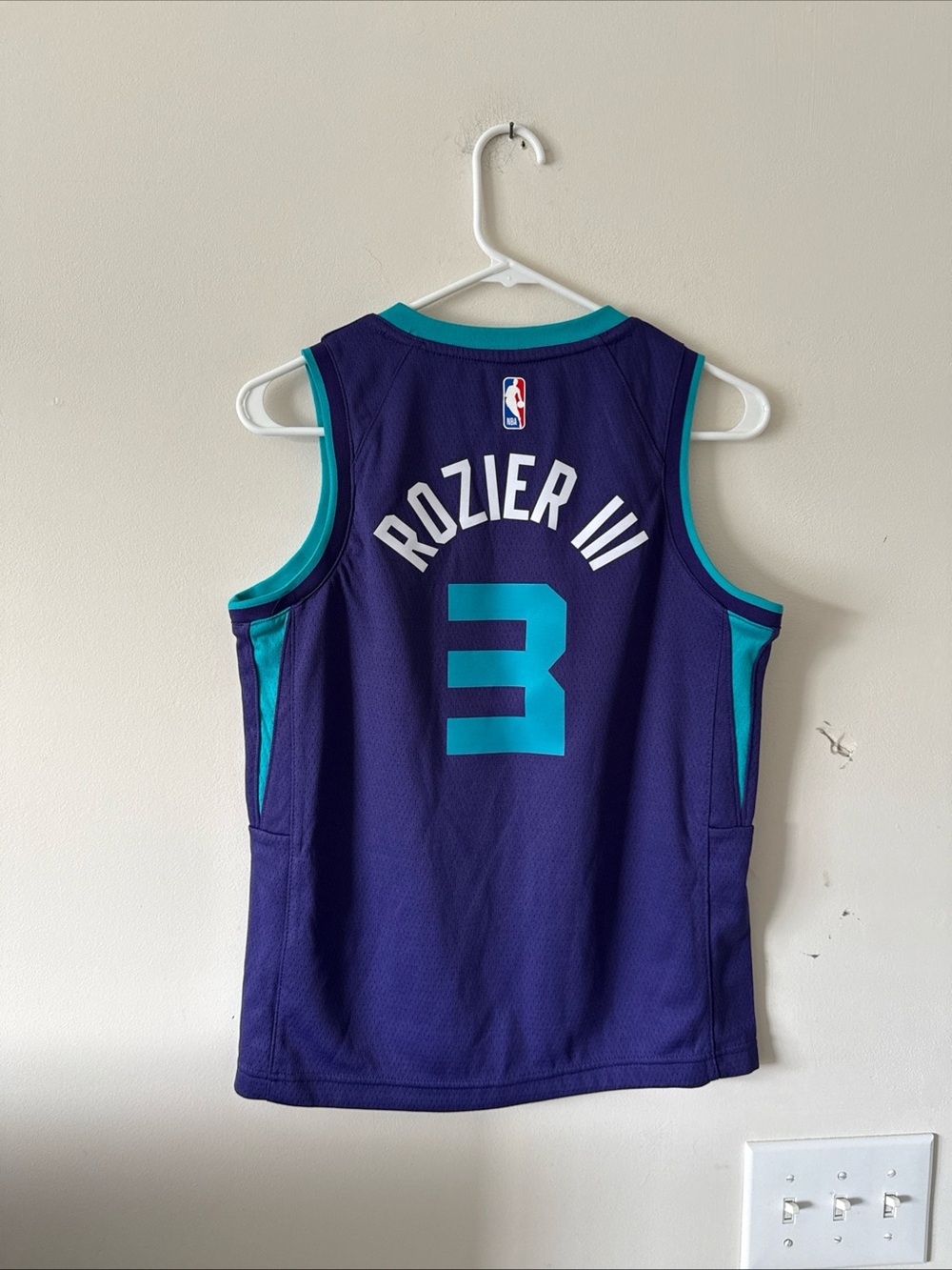 Kid’s Nike Terry Rozier III #3 Charlotte Hornets NBA Jersey Sz Youth M - Picture 6 of 6